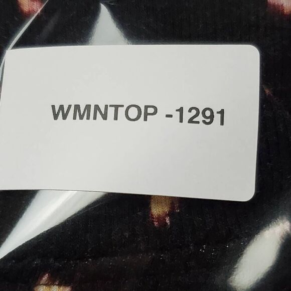 Maurices 0x Plus Black Floral Top - Picture 8 of 8